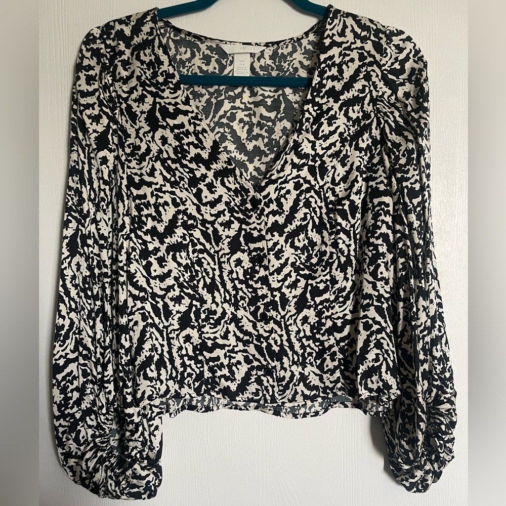 Balloon sleeve blouse  - Size: M